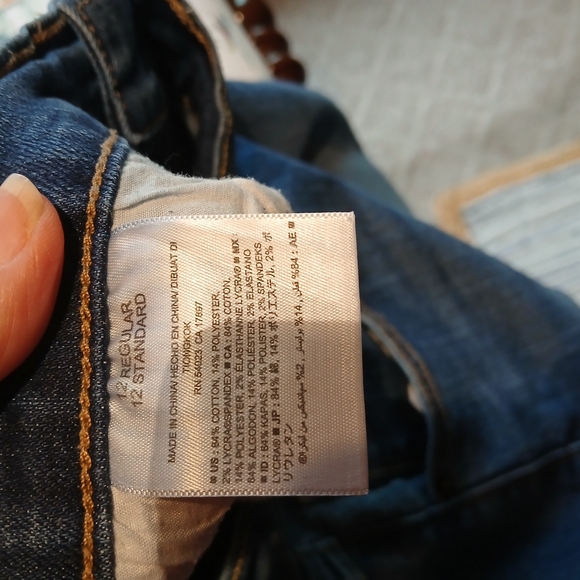 OldNavy curvy 12 stretch 31.5" inseam - Picture 7 of 16